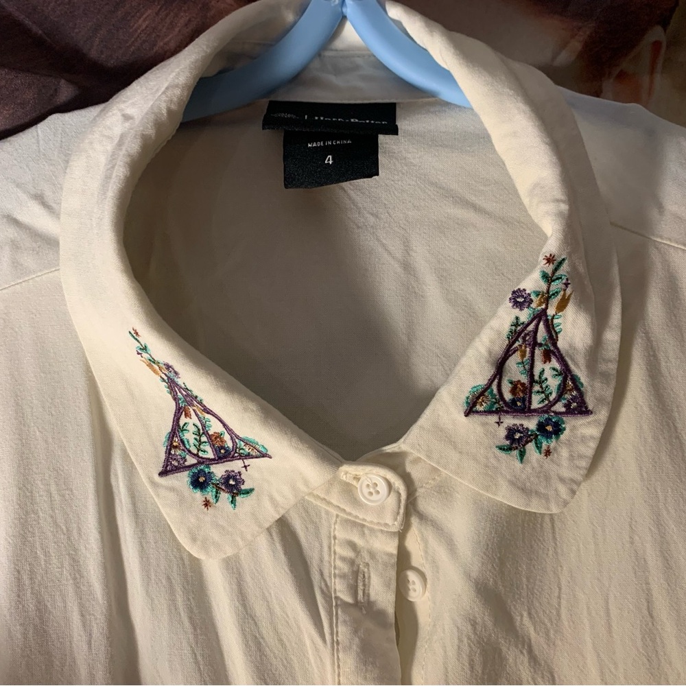 Embroidered White Collared Shirt